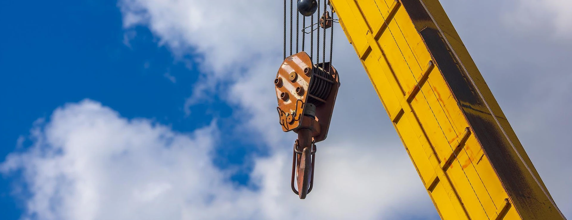 Güvenilir ve Etkin Vinç Kiralama Çözümleri