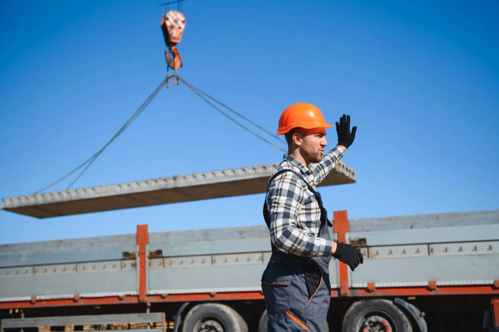 Vinç Kiralama Rehberi: Doğru Vinç Nasıl Seçilir?